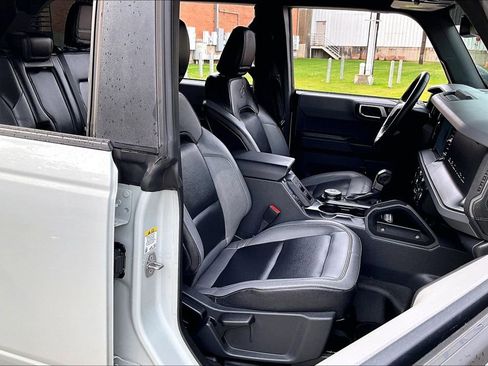 Used 2024 Ford Bronco Big Bend image 10