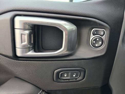 Used 2021 Jeep Wrangler Unlimited Sahara w/ Cold Weather Group image 37