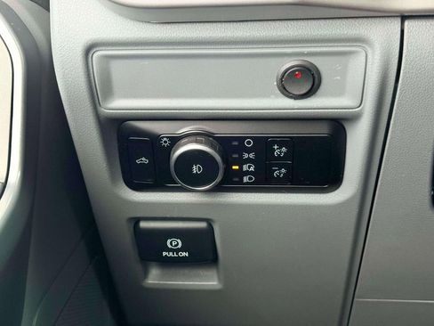 Used 2023 Ford F150 XLT w/ Trailer Tow Package image 19