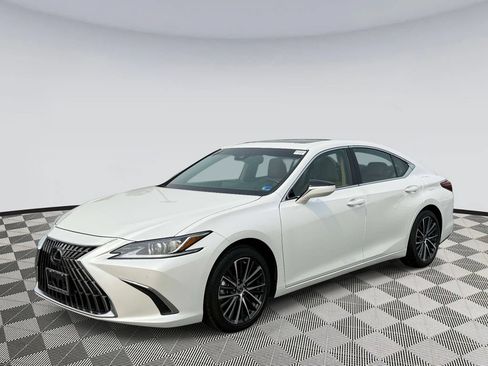 Used 2025 Lexus ES 350 w/ Premium Package FWD image 5