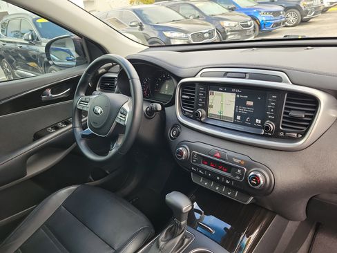 Used 2019 Kia Sorento EX w/ EX Touring Package image 8