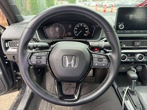 Used 2023 Honda Civic Sport image 29