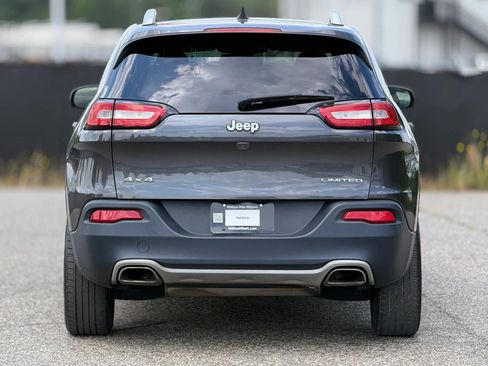 Used 2016 Jeep Cherokee Limited AWD/4WD image 4