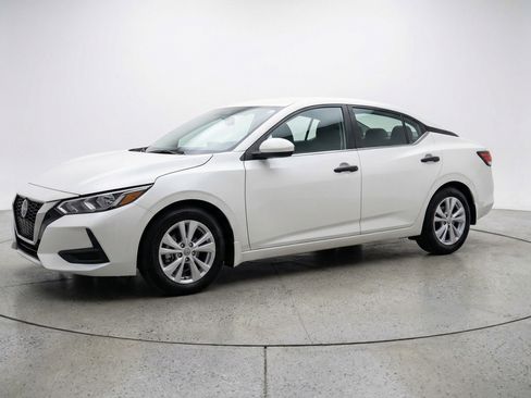 Used 2025 Nissan Sentra S image 3