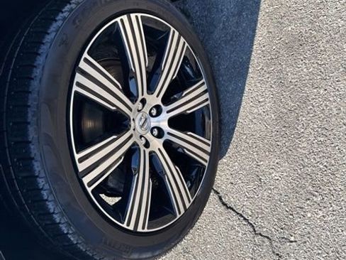 Certified 2023 Volvo XC90 B6 Ultimate w/ Protection Package image 22