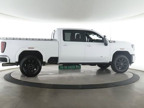 Used 2026 GMC Sierra 2500 AT4 w/ AT4 Premium Plus Package AWD/4WD image 6