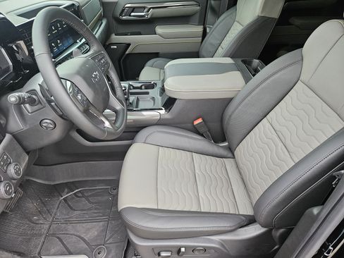 New 2026 Chevrolet Silverado 1500 ZR2 AWD/4WD image 9