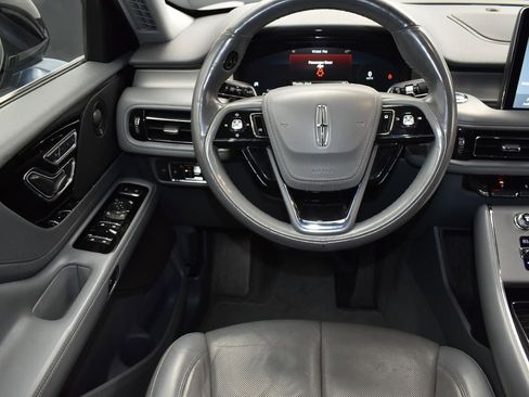 Used 2020 Lincoln Aviator Reserve w/ Class IV Trailer Tow Package image 31