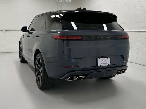 Used 2025 Land Rover Range Rover Sport Autobiography AWD/4WD image 8