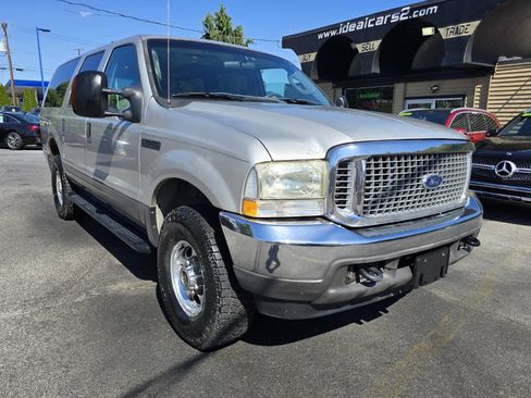 Used 2004 Ford Excursion XLT AWD/4WD image 38