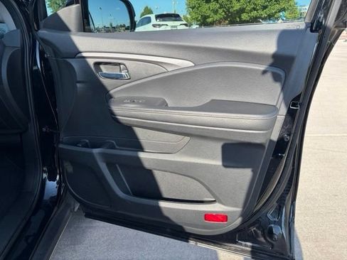 Used 2023 Honda Ridgeline Sport image 24