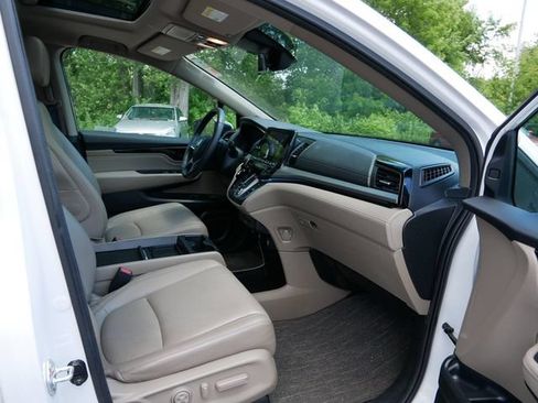 Used 2024 Honda Odyssey Touring image 8