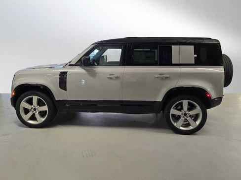 New 2026 Land Rover Defender 110 X-Dynamic SE AWD/4WD image 2