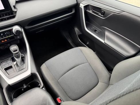 Used 2024 Toyota RAV4 LE image 26