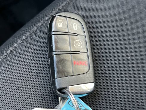 Used 2016 Jeep Renegade Trailhawk image 28