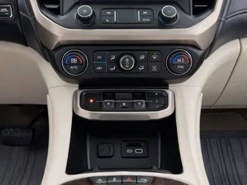 Used 2023 GMC Acadia Denali w/ Denali Ultimate Package AWD/4WD image 20
