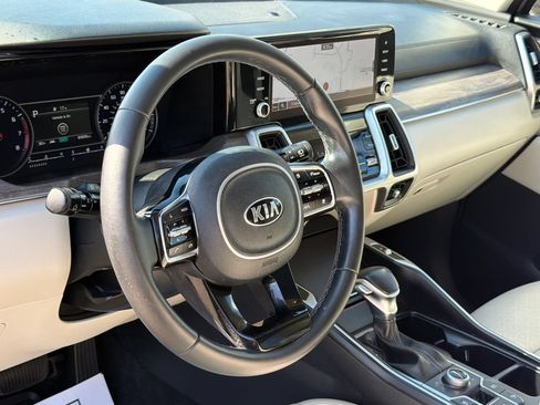 Used 2021 Kia Sorento EX w/ EX AWD X-Line Package image 23