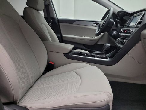 Used 2019 Hyundai Sonata SE FWD image 21