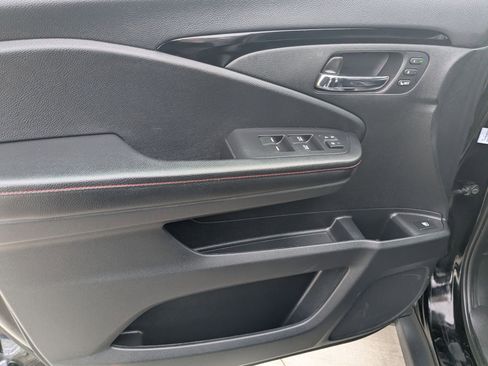 Used 2019 Honda Ridgeline Black Edition image 13