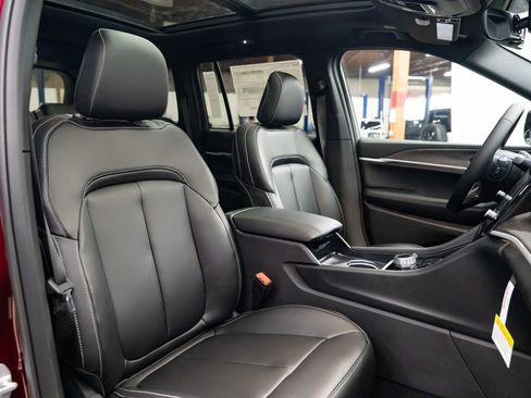 New 2026 Jeep Grand Cherokee Limited AWD/4WD image 29
