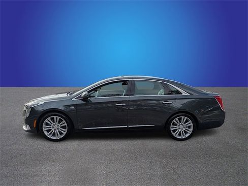 Used 2019 Cadillac XTS Luxury image 2
