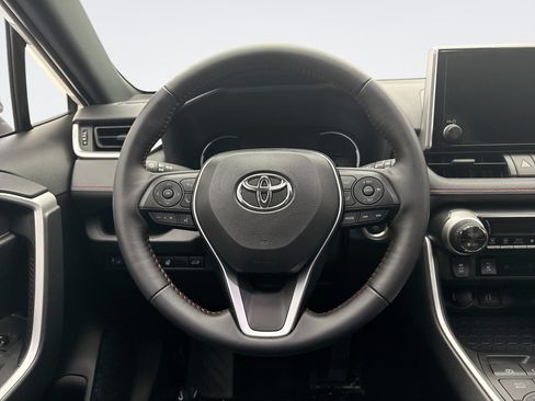 Used 2025 Toyota RAV4 SE w/ Weather & Moonroof Package AWD/4WD image 12