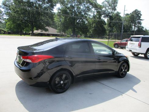 Used 2013 Hyundai Elantra GLS FWD image 25