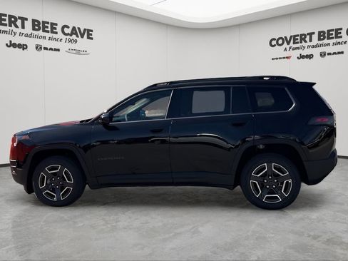 New 2026 Jeep Cherokee Laredo image 5