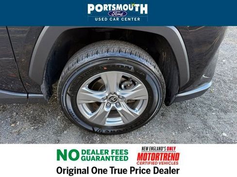 Used 2024 Toyota RAV4 XLE image 30