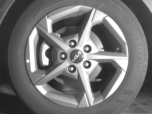 Used 2025 Kia K4 FWD image 12