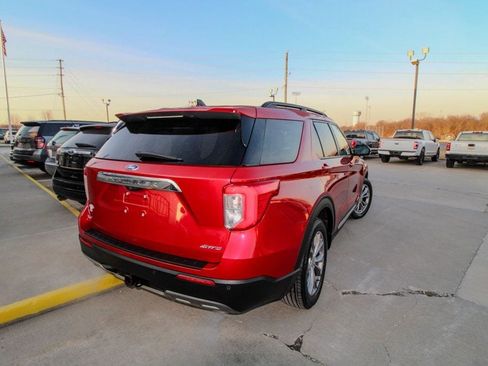 Used 2023 Ford Explorer XLT w/ Equipment Group 202A image 3