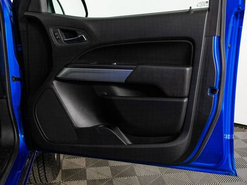 Used 2022 Chevrolet Colorado LT w/ LT Convenience Package image 38