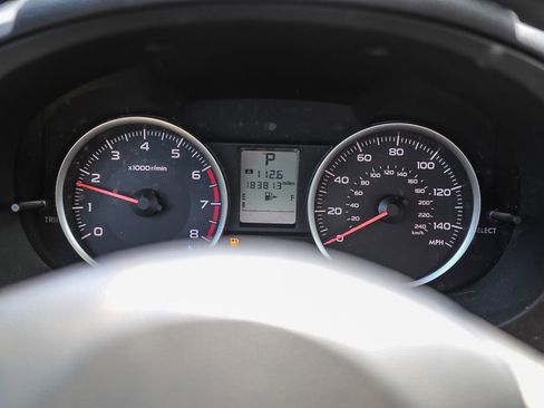 Used 2015 Subaru Forester 2.5i AWD/4WD image 5