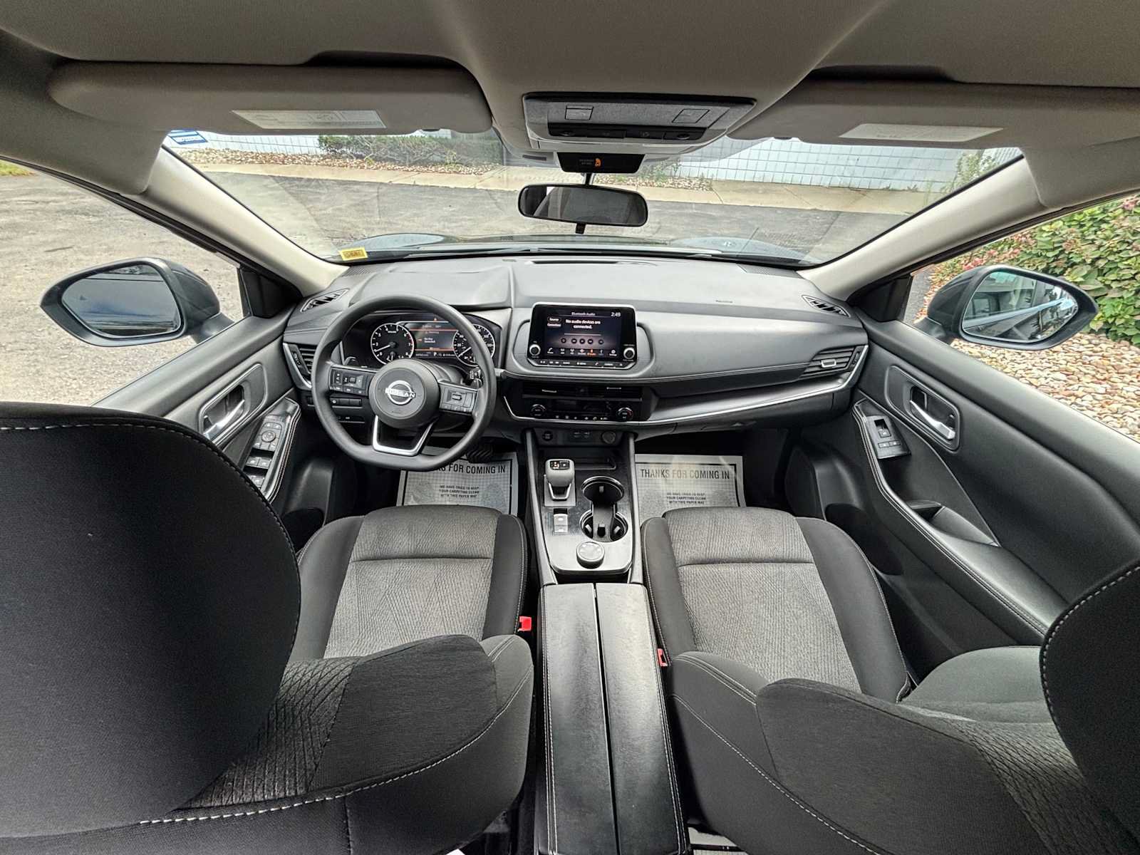 Used 2024 Nissan Rogue SV AWD/4WD image 16