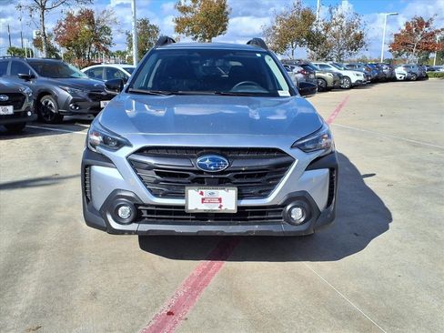 Certified 2025 Subaru Outback Premium image 5