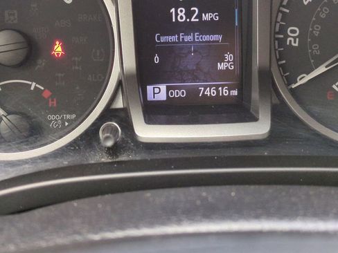 Used 2022 Toyota Tacoma 2WD Double Cab image 27