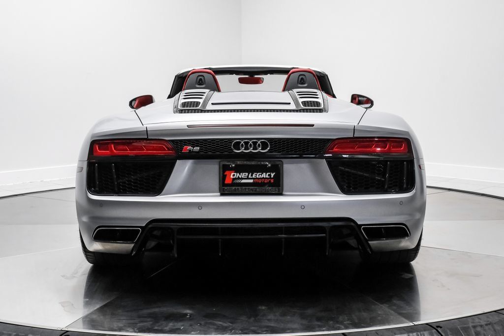 Used 2018 Audi R8 V10 AWD/4WD image 16
