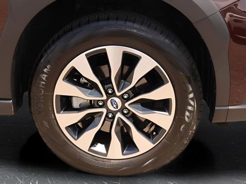 Certified 2025 Subaru Outback Limited AWD/4WD image 11