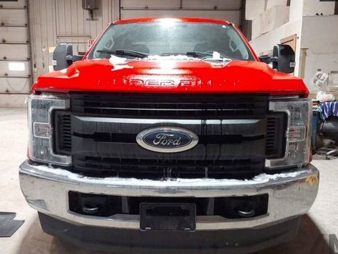 Used 2018 Ford F250 XL w/ Power Equipment Group image 4