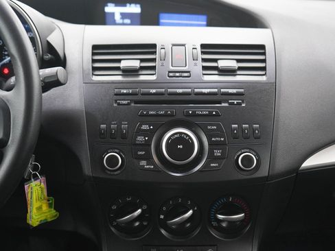 Used 2012 MAZDA MAZDA3 i Touring FWD image 15
