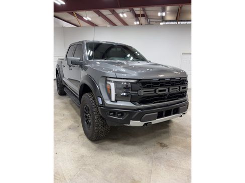 Used 2025 Ford F150 Raptor AWD/4WD image 8