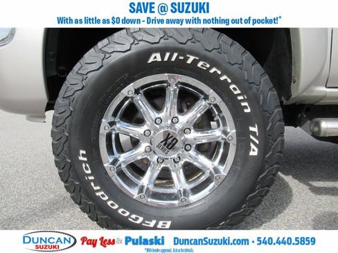 Used 2005 GMC Sierra 2500 SLT w/ Heavy-Duty Power Package image 9