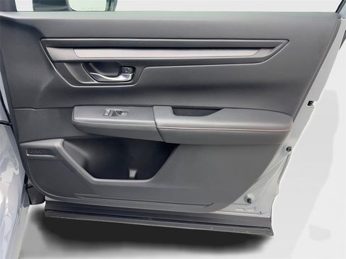 Used 2025 Honda CR-V Sport image 49