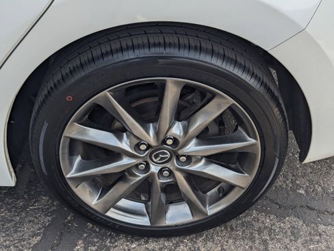 Used 2018 MAZDA MAZDA3 Touring image 7