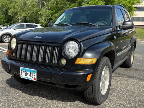 Used 2006 Jeep Liberty Sport AWD/4WD image 15
