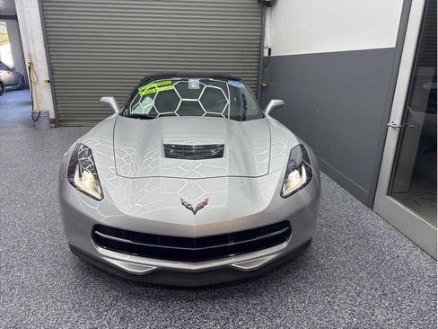 Used 2016 Chevrolet Corvette Stingray Coupe RWD image 7