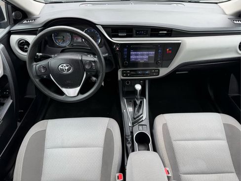 Used 2019 Toyota Corolla LE FWD image 16