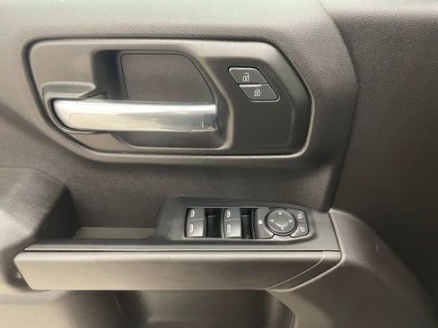Certified 2024 Chevrolet Silverado 1500 Custom image 9