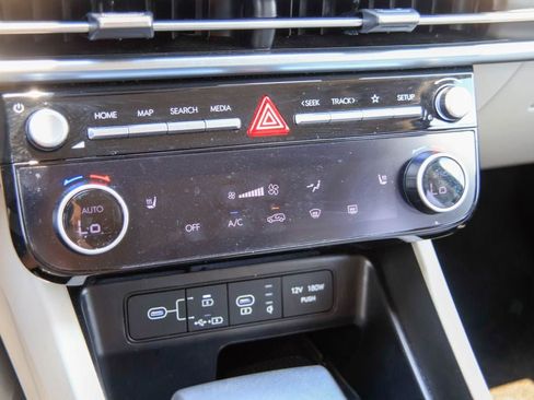 Used 2025 Hyundai Tucson SEL FWD image 14