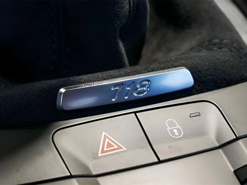 Used 2018 Porsche 718 Cayman GTS image 39